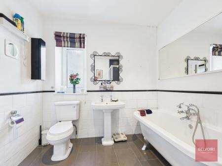 4 bedroom Semi-detached house for sale in Gowerton Road, Three Crosses, Swansea, SA4