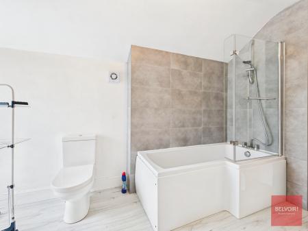 4 bedroom Terraced House for sale in De Breos Street, Brynmill, Swansea, SA2