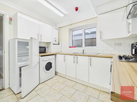 4 bedroom Terraced House for sale in De Breos Street, Brynmill, Swansea, SA2