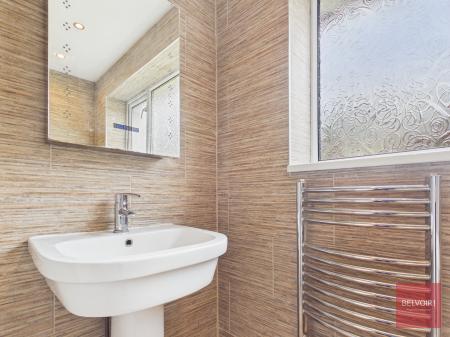 3 bedroom Semi-detached house to let in Lon Dan Y Coed, Cockett, Swansea, SA2