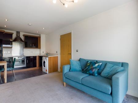 1 bedroom Flat to let in Phoebe Road, Copper Quarter, Swansea, SA1