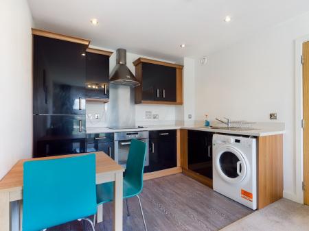 1 bedroom Flat to let in Phoebe Road, Copper Quarter, Swansea, SA1