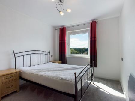 1 bedroom Flat to let in Phoebe Road, Copper Quarter, Swansea, SA1