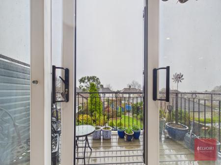 4 bedroom Detached house for sale in Carnglas Avenue, Sketty, Swansea, SA2