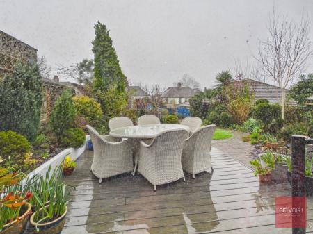 4 bedroom Detached house for sale in Carnglas Avenue, Sketty, Swansea, SA2