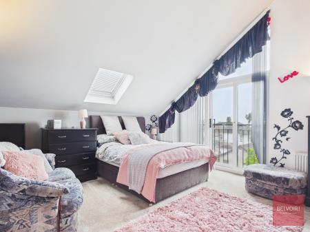 4 bedroom Detached house for sale in Carnglas Avenue, Sketty, Swansea, SA2