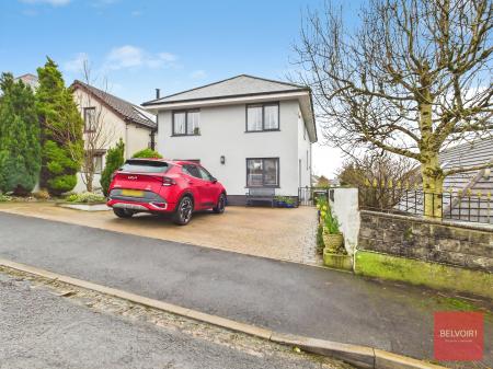 4 bedroom Detached house for sale in Carnglas Avenue, Sketty, Swansea, SA2