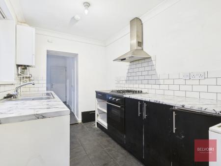 2 bedroom Terraced House for sale in Middle Road, Swansea, SA5