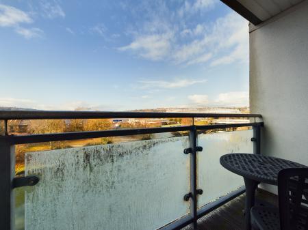 1 bedroom Flat to let in Belleisle Apartments, Copper Quarter, Swansea, SA1