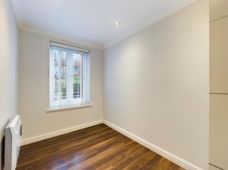 2 bedroom Flat to let in Weavers House, Manheim Quay, Marina, Swansea, SA1