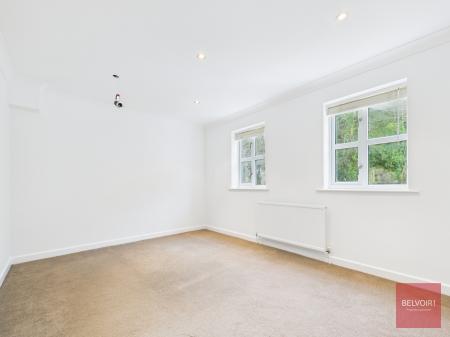 4 bedroom Town house for sale in Waverley Drive, Mumbles, Swansea, SA3