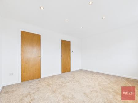 4 bedroom Town house for sale in Waverley Drive, Mumbles, Swansea, SA3