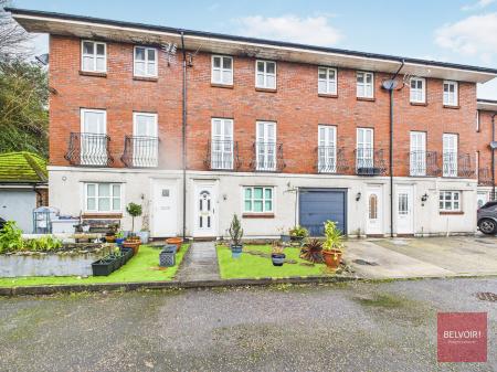 4 bedroom Town house for sale in Waverley Drive, Mumbles, Swansea, SA3
