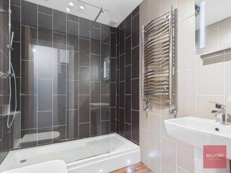 4 bedroom Town house for sale in Waverley Drive, Mumbles, Swansea, SA3