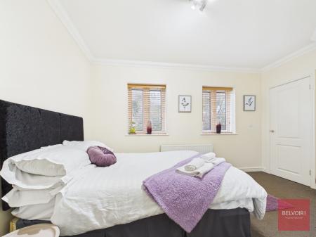 5 bedroom Detached house for sale in Applegrove, Reynoldston, Swansea, SA3