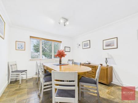 5 bedroom Detached house for sale in Applegrove, Reynoldston, Swansea, SA3