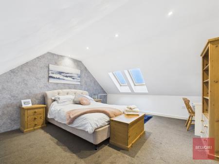 5 bedroom Detached house for sale in Applegrove, Reynoldston, Swansea, SA3