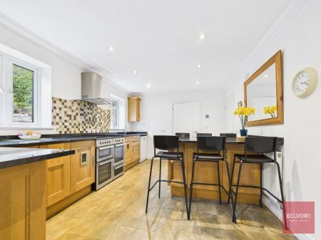 5 bedroom Detached house for sale in Applegrove, Reynoldston, Swansea, SA3