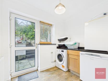 5 bedroom Detached house for sale in Applegrove, Reynoldston, Swansea, SA3