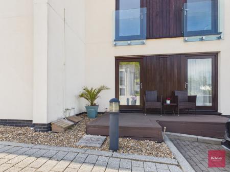 2 bedroom Flat for sale in St Annes, Mumbles, Swansea, SA3