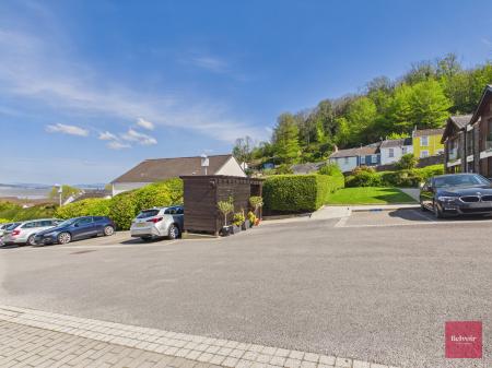 2 bedroom Flat for sale in St Annes, Mumbles, Swansea, SA3