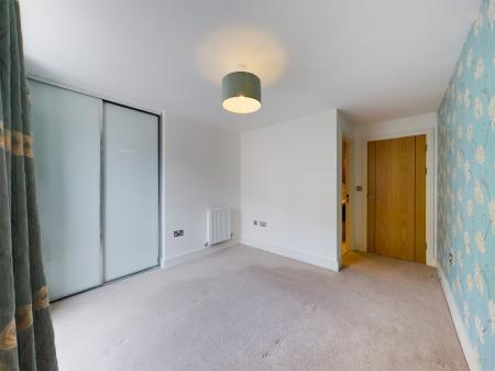 2 bedroom Flat for sale in St Annes, Mumbles, Swansea, SA3