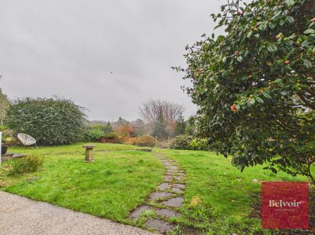 5 bedroom Bungalow for sale in Parklands View, Sketty, Swansea, SA2