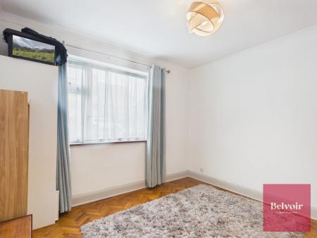 5 bedroom Bungalow for sale in Parklands View, Sketty, Swansea, SA2