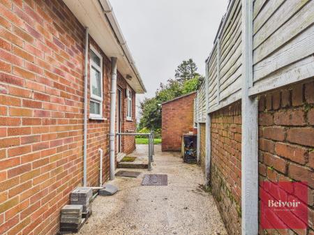 5 bedroom Bungalow for sale in Parklands View, Sketty, Swansea, SA2