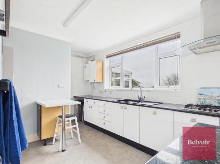 5 bedroom Bungalow for sale in Parklands View, Sketty, Swansea, SA2