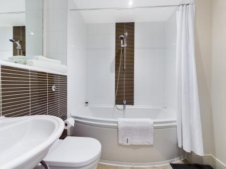 2 bedroom Flat to let in Meridian Bay, Trawler Road, Maritime Quarter, Swansea, SA1