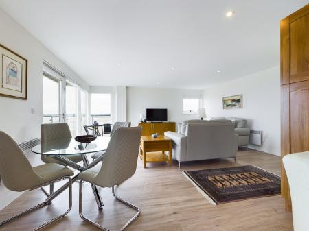 2 bedroom Flat to let in Meridian Bay, Trawler Road, Maritime Quarter, Swansea, SA1