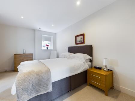 2 bedroom Flat to let in Meridian Bay, Trawler Road, Maritime Quarter, Swansea, SA1