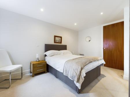 2 bedroom Flat to let in Meridian Bay, Trawler Road, Maritime Quarter, Swansea, SA1