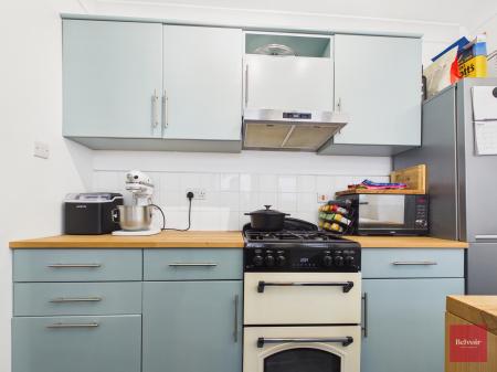 2 bedroom Terraced House to let in Terrace Road, Mount Pleasant, Swansea, SA1