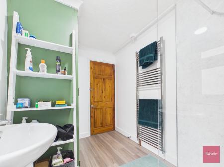 2 bedroom Terraced House to let in Terrace Road, Mount Pleasant, Swansea, SA1