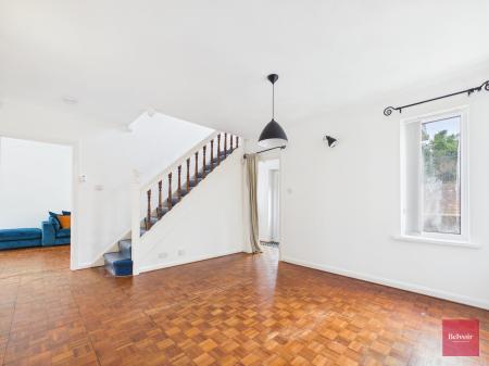 4 bedroom Detached house to let in Wychwood Close, Langland, Swansea, SA3