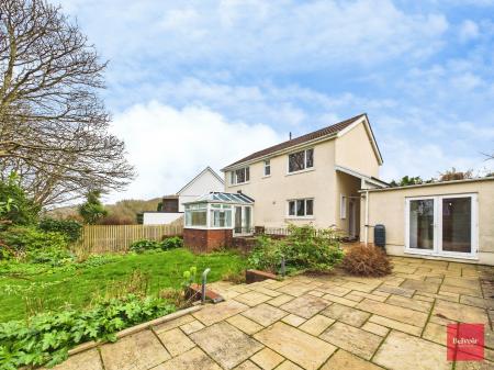 4 bedroom Detached house to let in Wychwood Close, Langland, Swansea, SA3