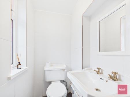 4 bedroom Detached house to let in Wychwood Close, Langland, Swansea, SA3