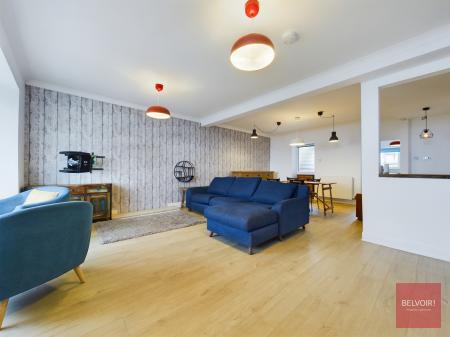 2 bedroom Maisonette to let in Anchor Bay Court, Mumbles Road, Mumbles, Swansea, SA3