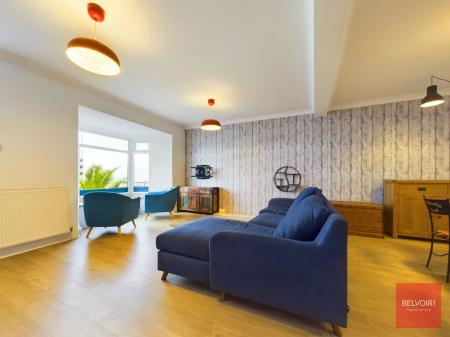 2 bedroom Maisonette to let in Anchor Bay Court, Mumbles Road, Mumbles, Swansea, SA3