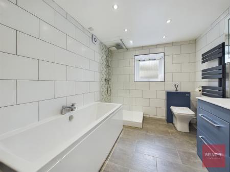 2 bedroom Maisonette to let in Anchor Bay Court, Mumbles Road, Mumbles, Swansea, SA3