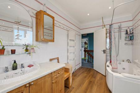 5 bedroom Detached house for sale in 1 Joiners Road, Three Crosses, Swansea, SA4