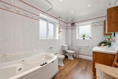 5 bedroom Detached house for sale in 1 Joiners Road, Three Crosses, Swansea, SA4