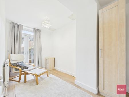 2 bedroom Flat to let in Walter Road, Uplands, Swansea, SA1