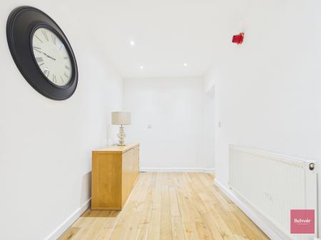 2 bedroom Flat to let in Walter Road, Uplands, Swansea, SA1