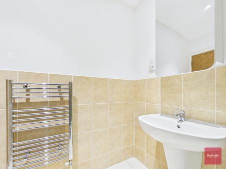 2 bedroom Flat to let in Walter Road, Uplands, Swansea, SA1