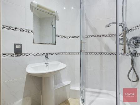 3 bedroom Flat to let in Langland Bay Manor, Langland, Swansea, SA3