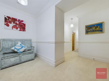 3 bedroom Flat to let in Langland Bay Manor, Langland, Swansea, SA3