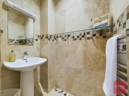 3 bedroom Flat to let in Langland Bay Manor, Langland, Swansea, SA3